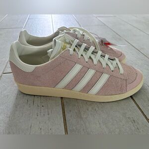 ADIDAS ORIGINALS Jabbar Low JS0806 pink men size 11 1/2 new